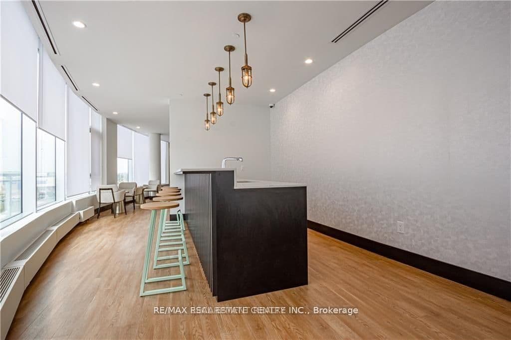 2520 Eglinton Avenue W, Unit 403 thumbnail 17