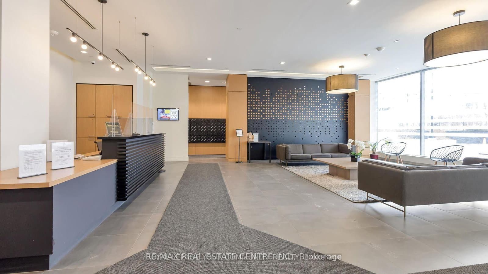 2520 Eglinton Avenue W, Unit 403 thumbnail 27