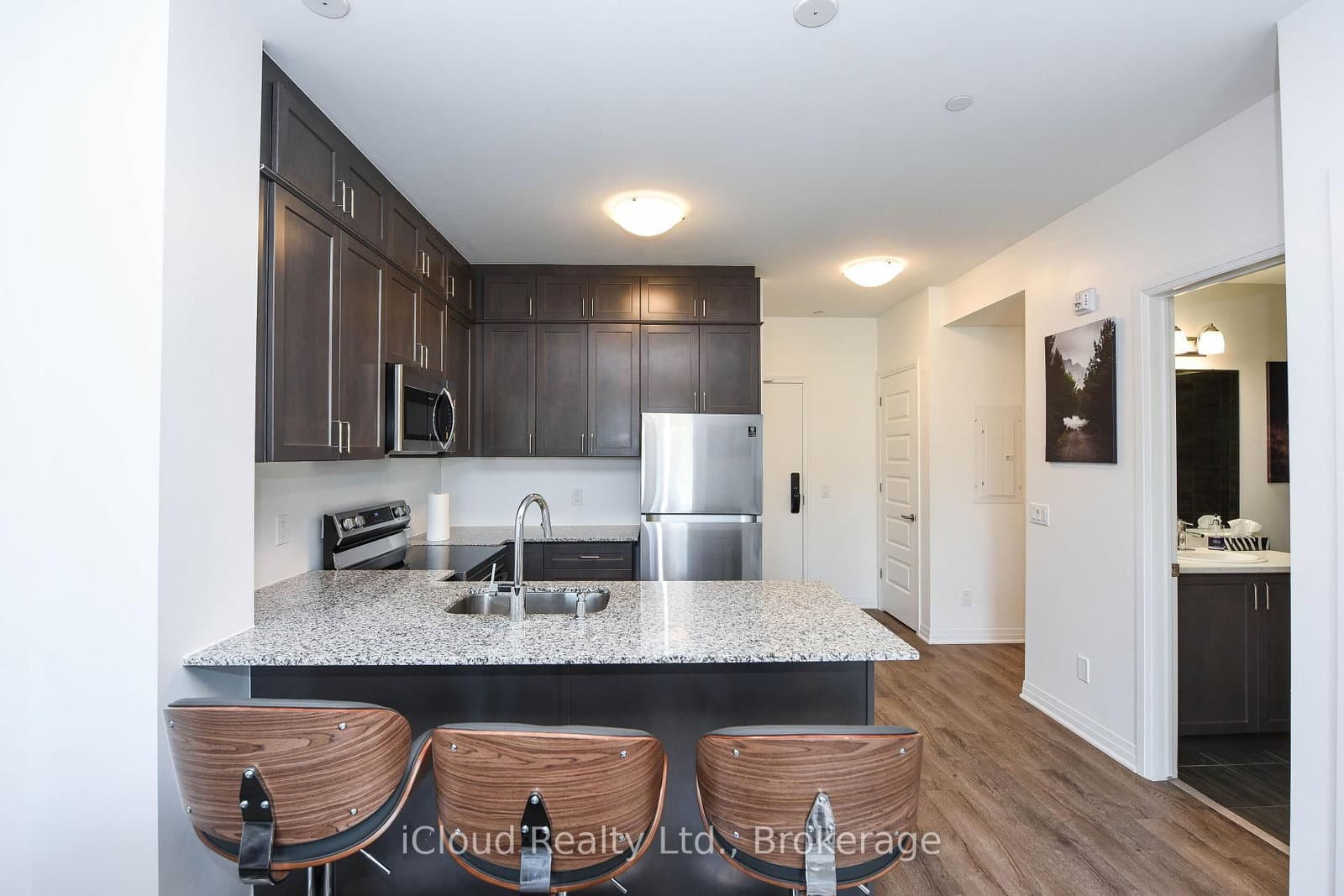 95 Dundas Street, Unit 004 thumbnail 23