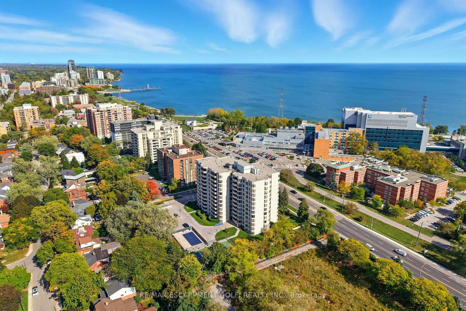 1201 North Shore Boulevard E, Unit 208 thumbnail 2