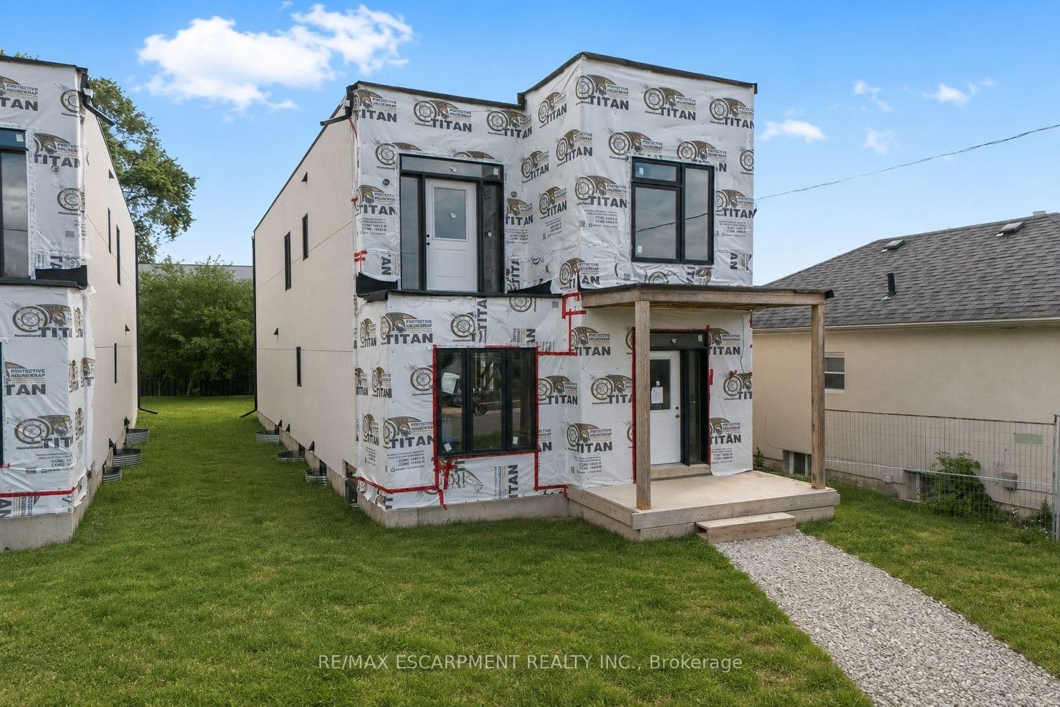 1037 Alexandra Avenue thumbnail 11
