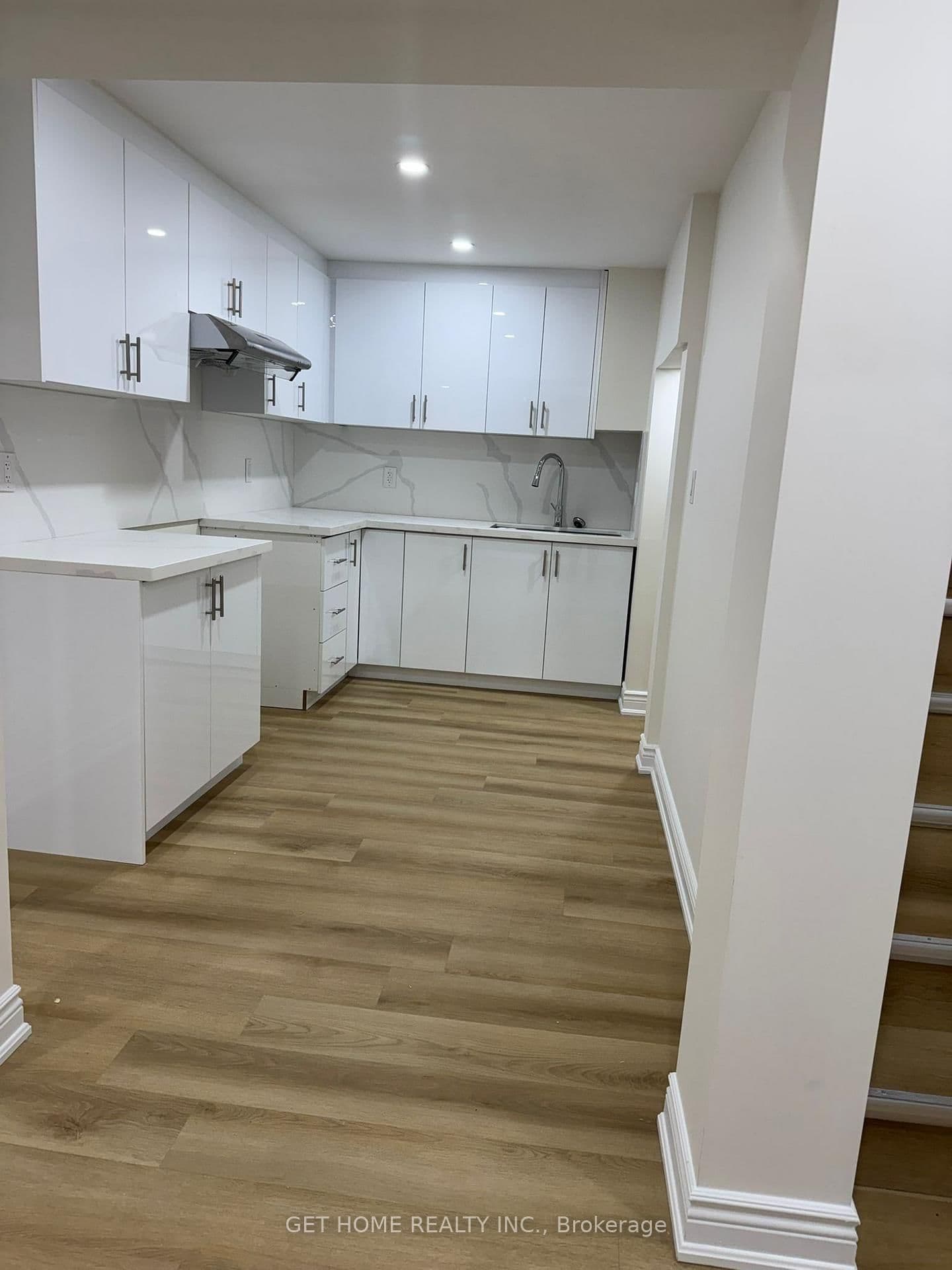 10 Galrino Road, Unit #Bsmt thumbnail 16