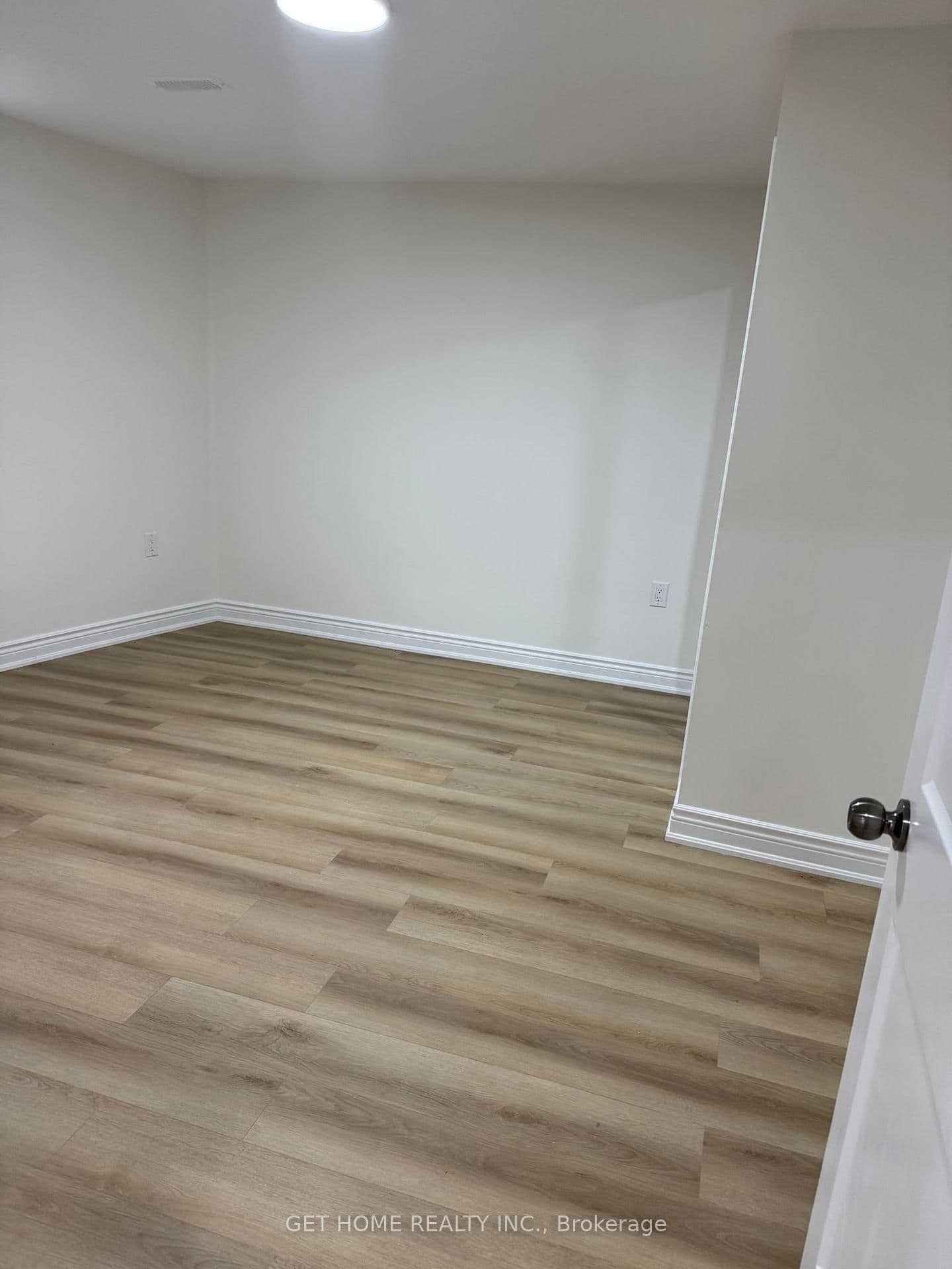 10 Galrino Road, Unit #Bsmt thumbnail 17