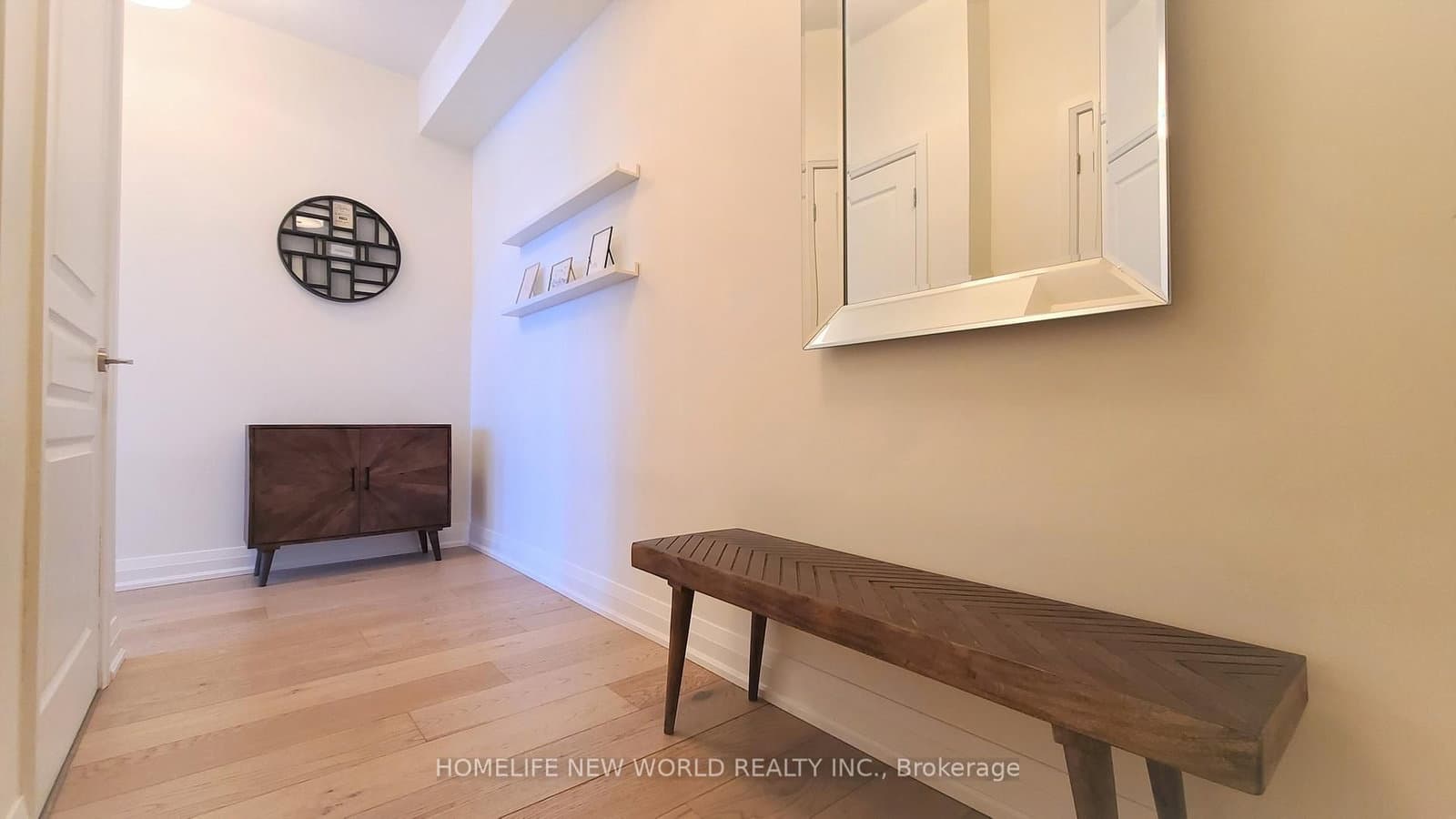 1 Hurontario Street, Unit 505 thumbnail 10