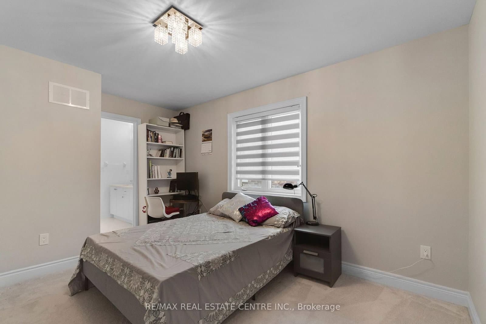 1319 Britton Crescent thumbnail 32