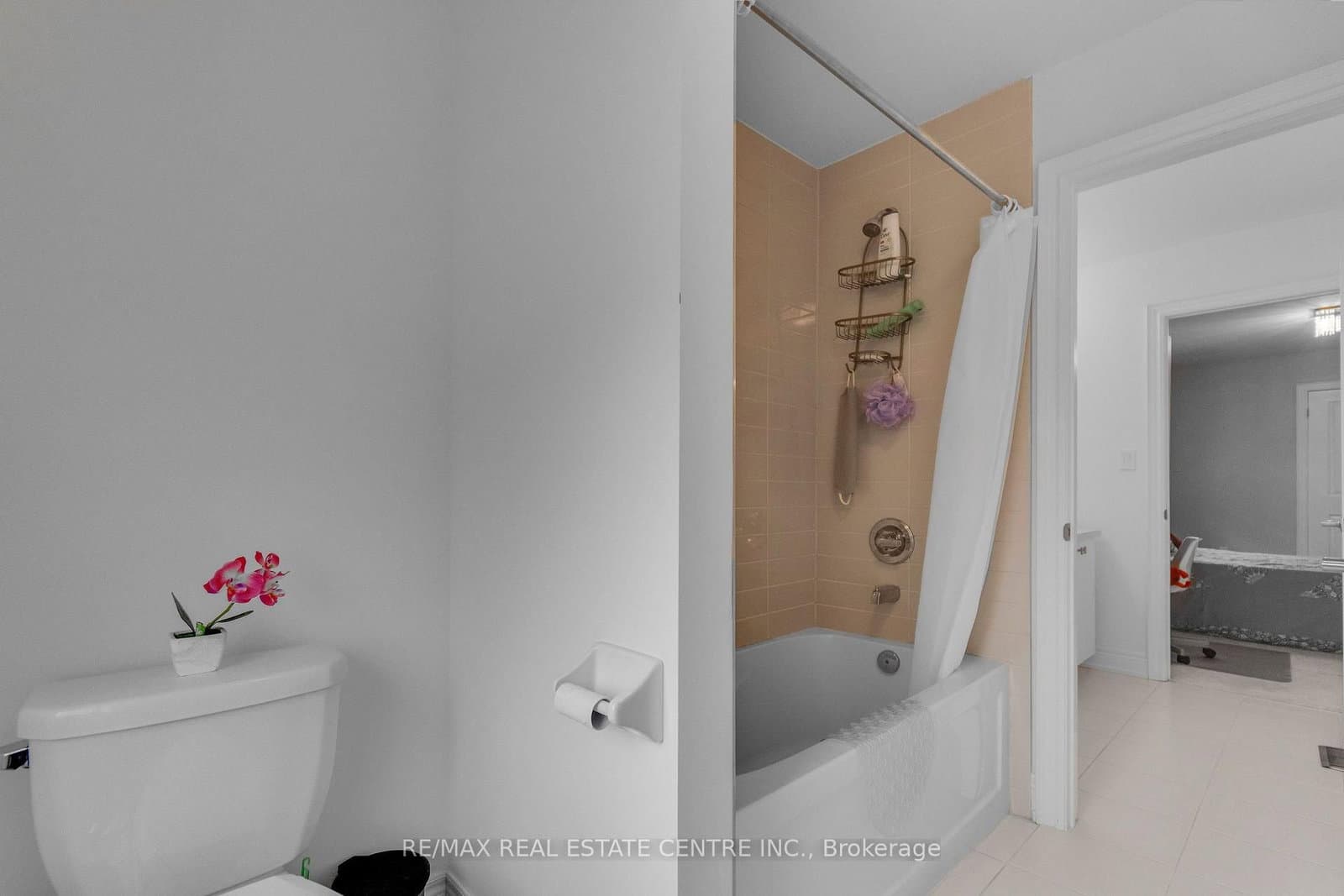 1319 Britton Crescent thumbnail 35