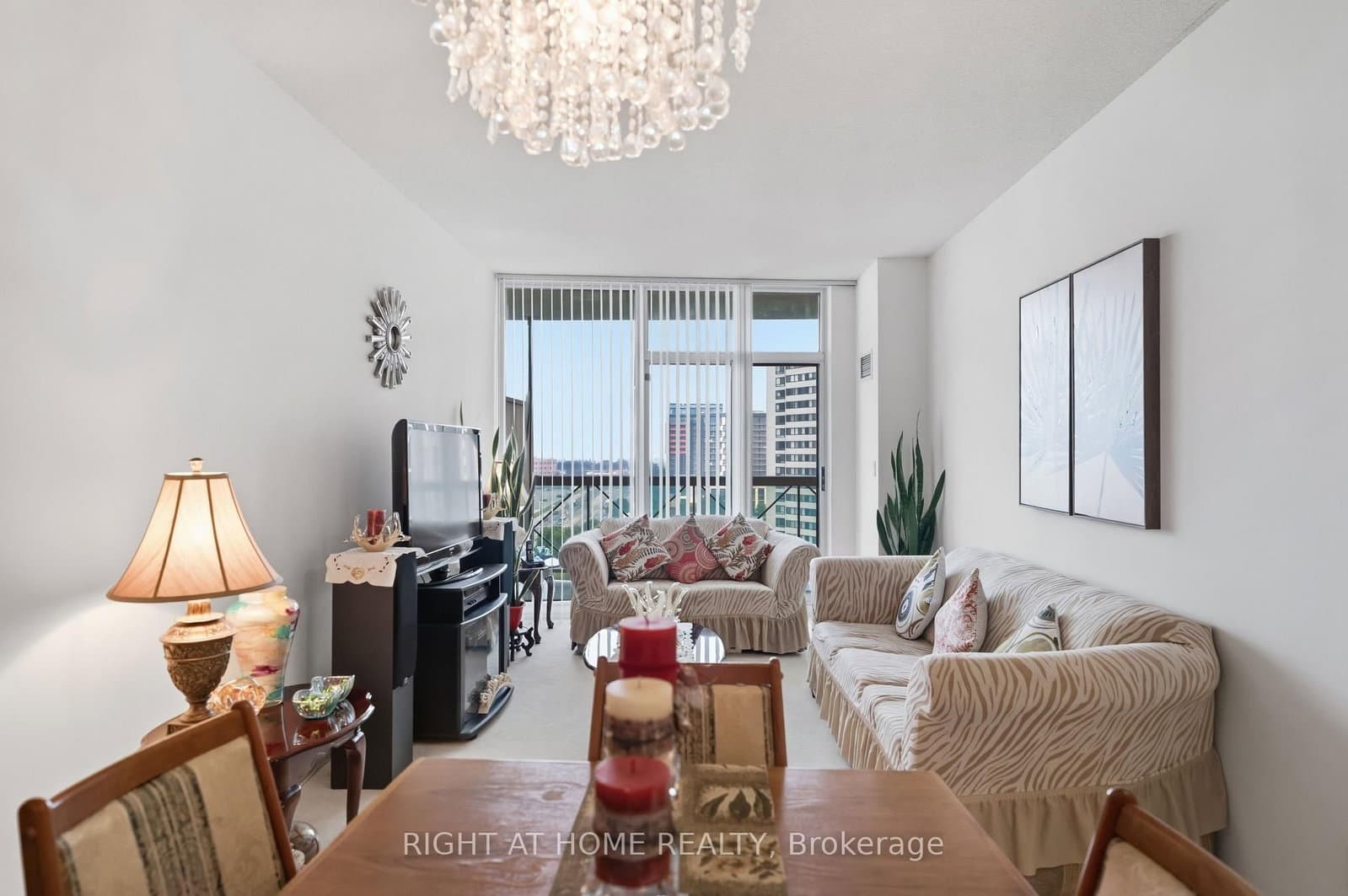1359 E Rathburn Road E, Unit 1007 thumbnail 8