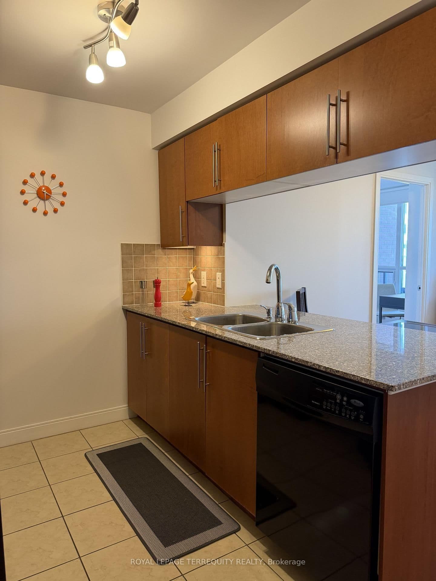 25 Viking Lane, Unit 657 thumbnail 4