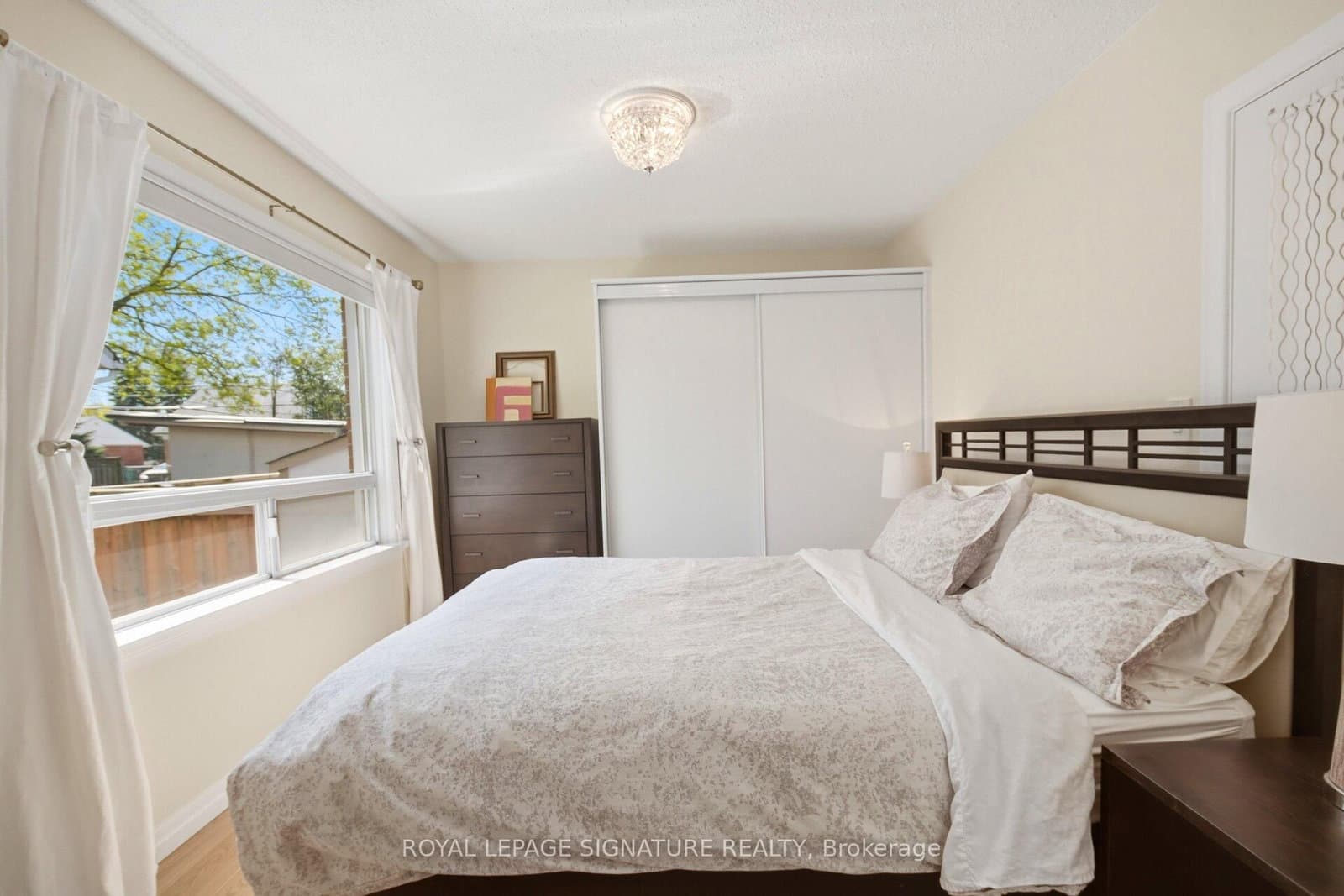 18 Erlesmere Avenue thumbnail 12