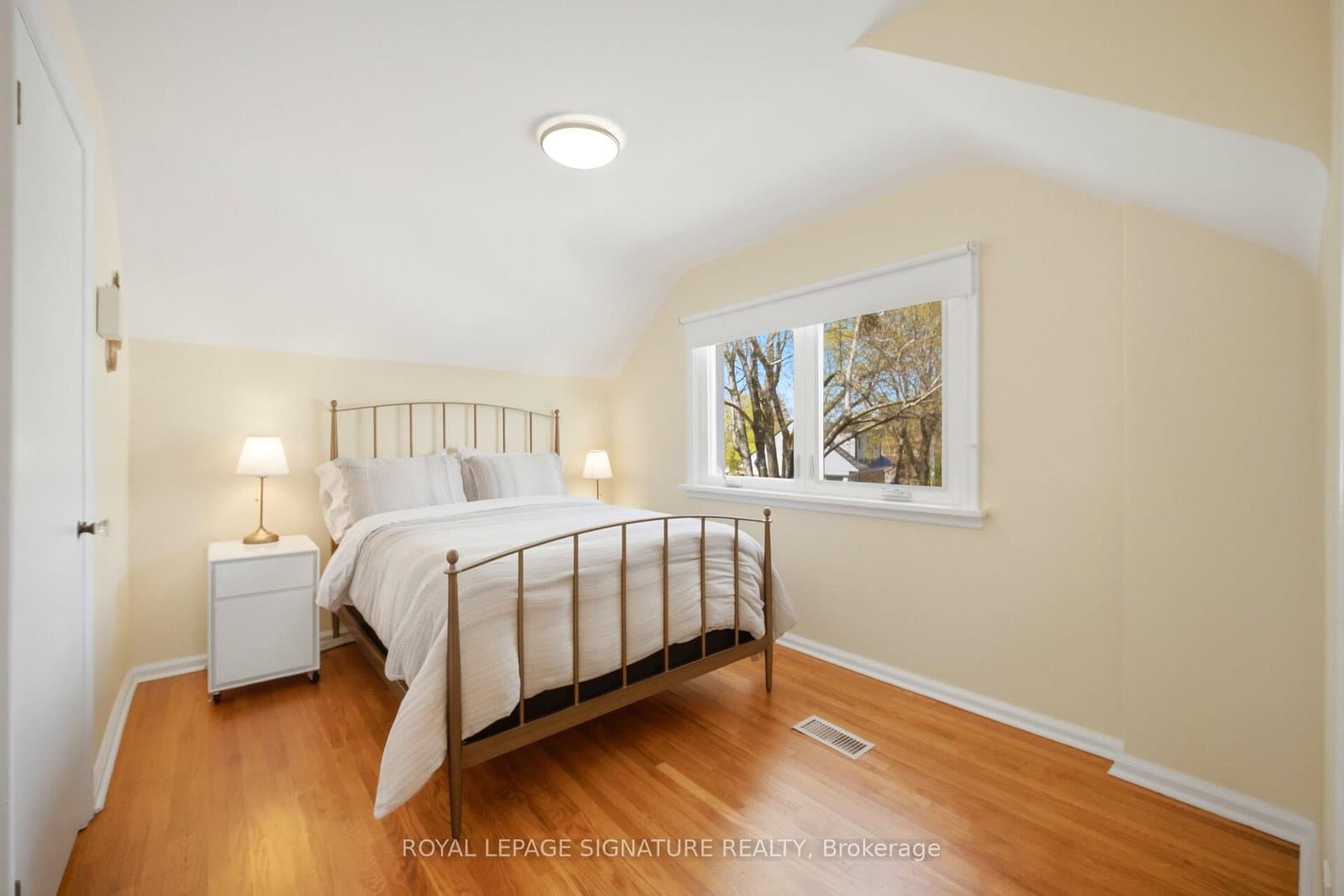 18 Erlesmere Avenue thumbnail 14