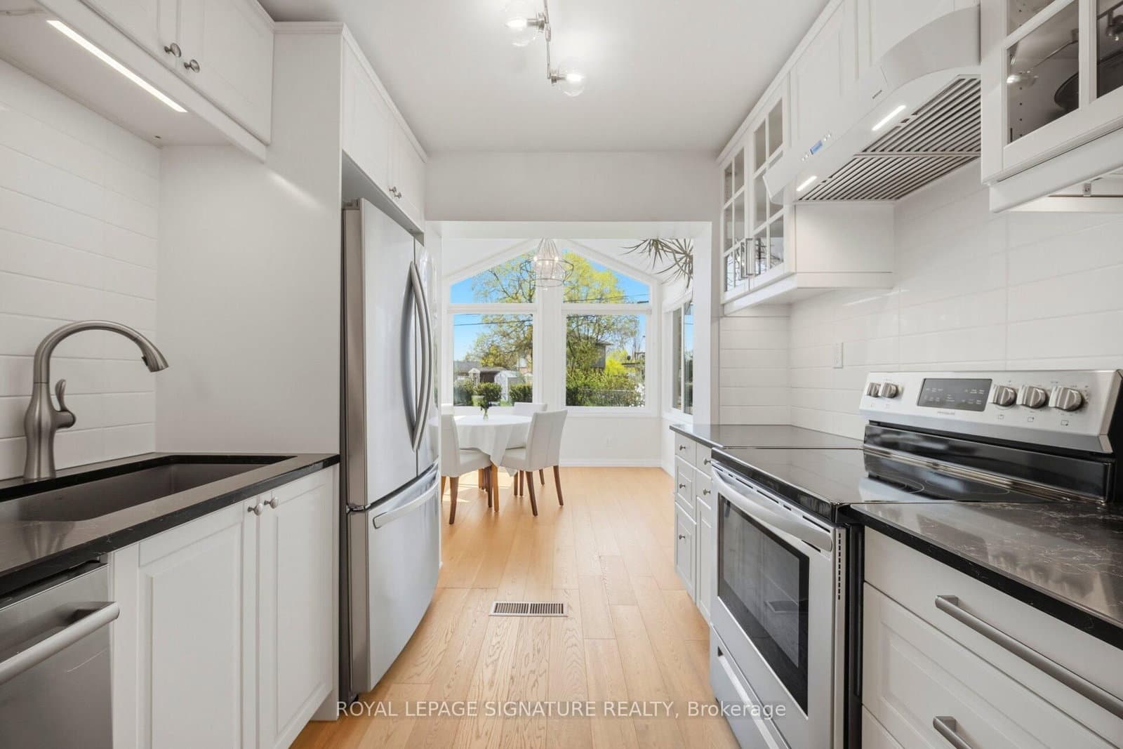 18 Erlesmere Avenue thumbnail 4