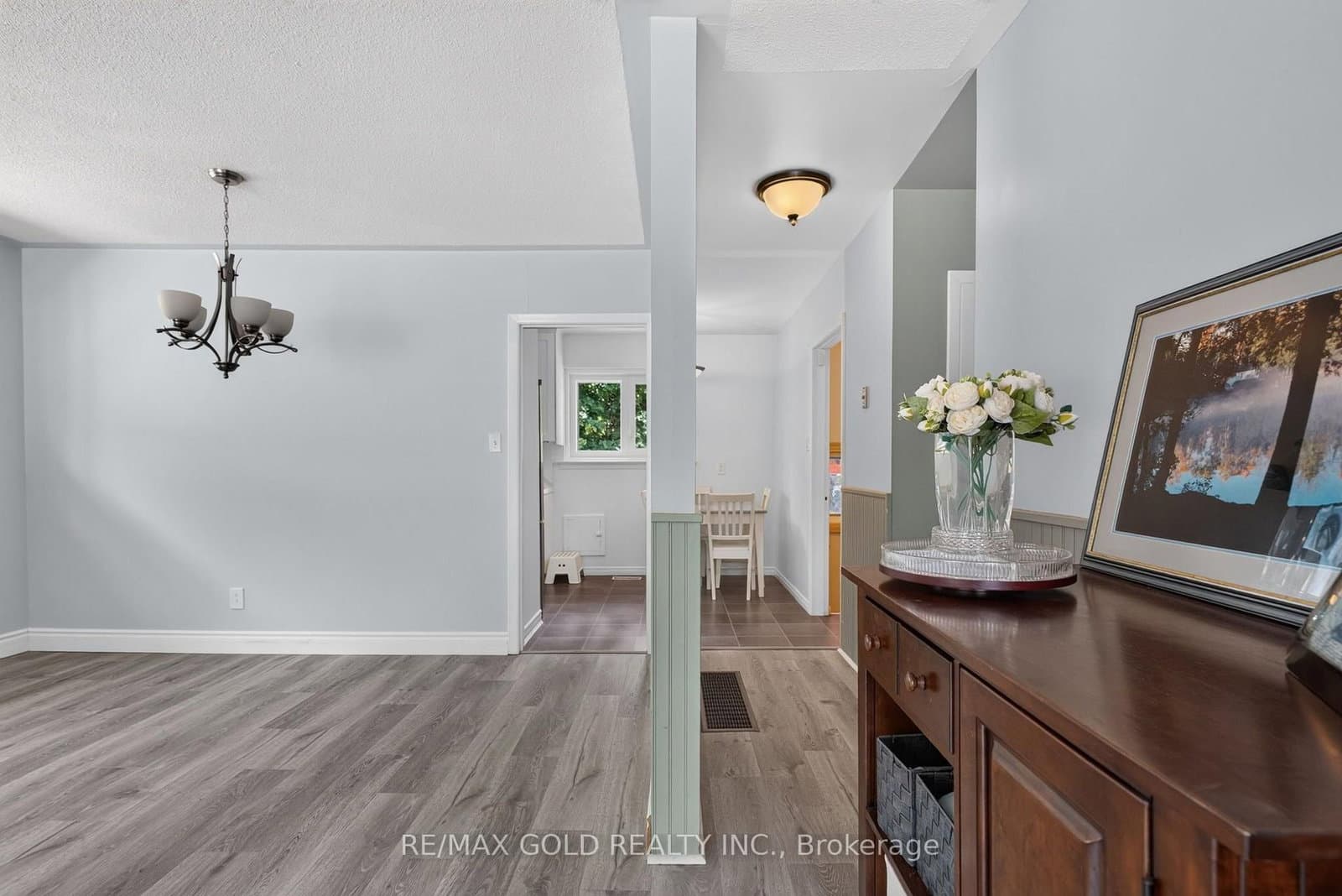 182 Mcmurchy Avenue S thumbnail 12