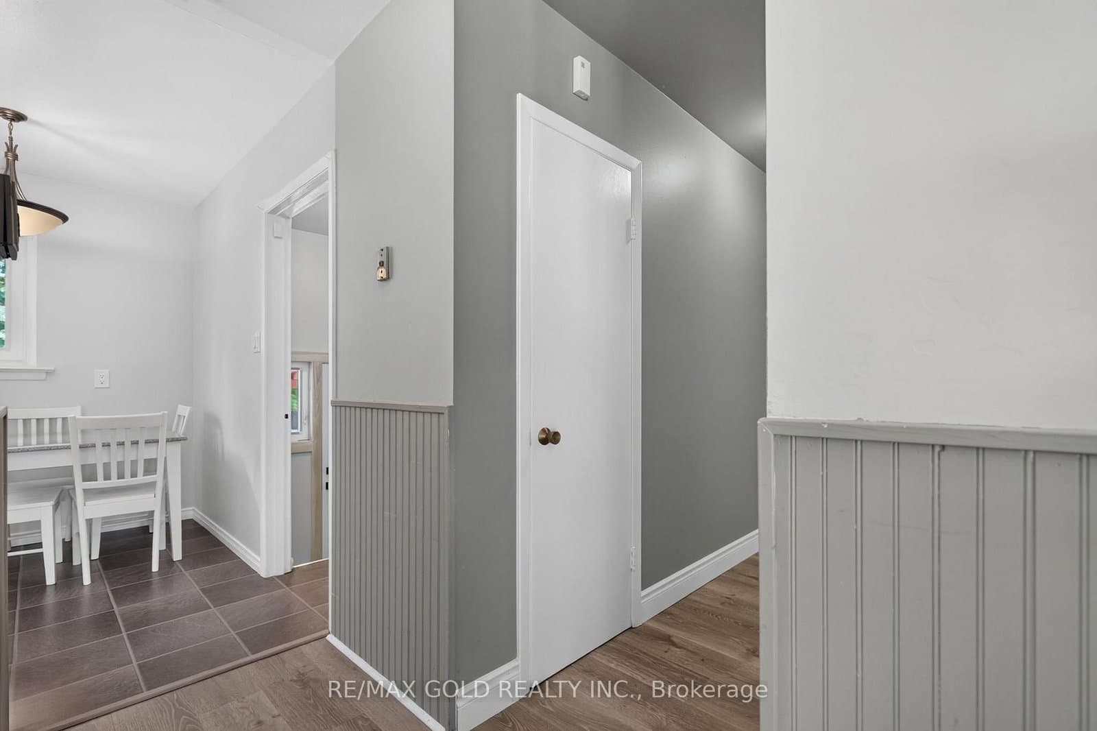 182 Mcmurchy Avenue S thumbnail 18