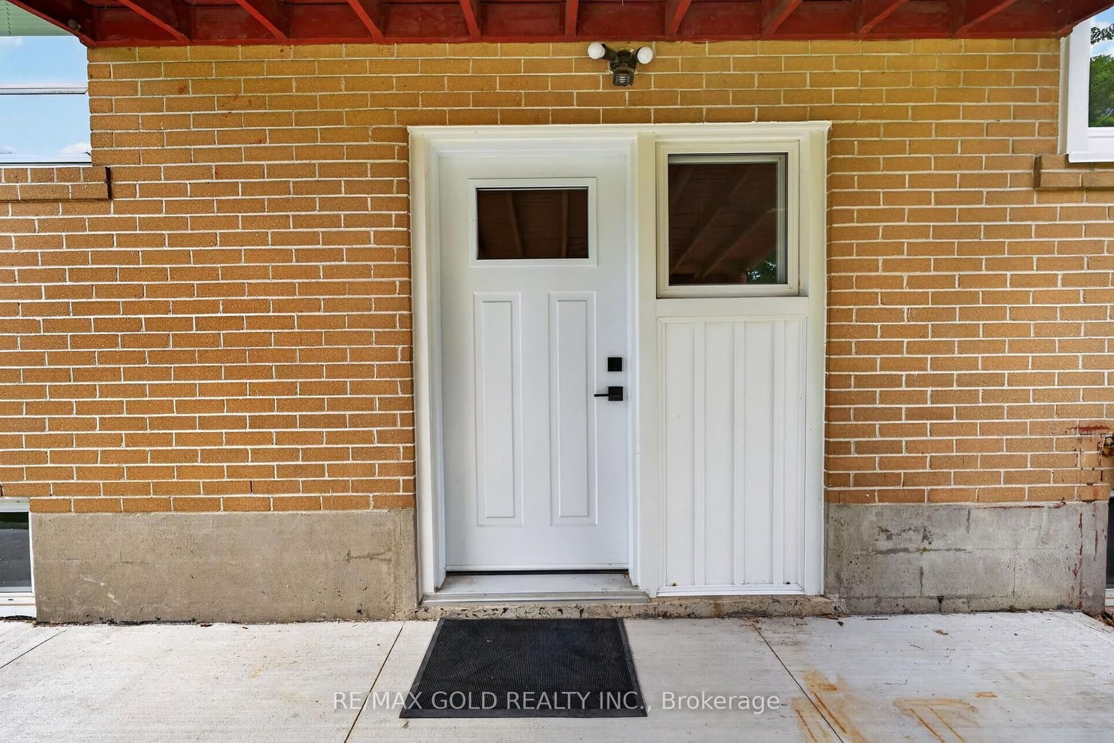 182 Mcmurchy Avenue S thumbnail 36