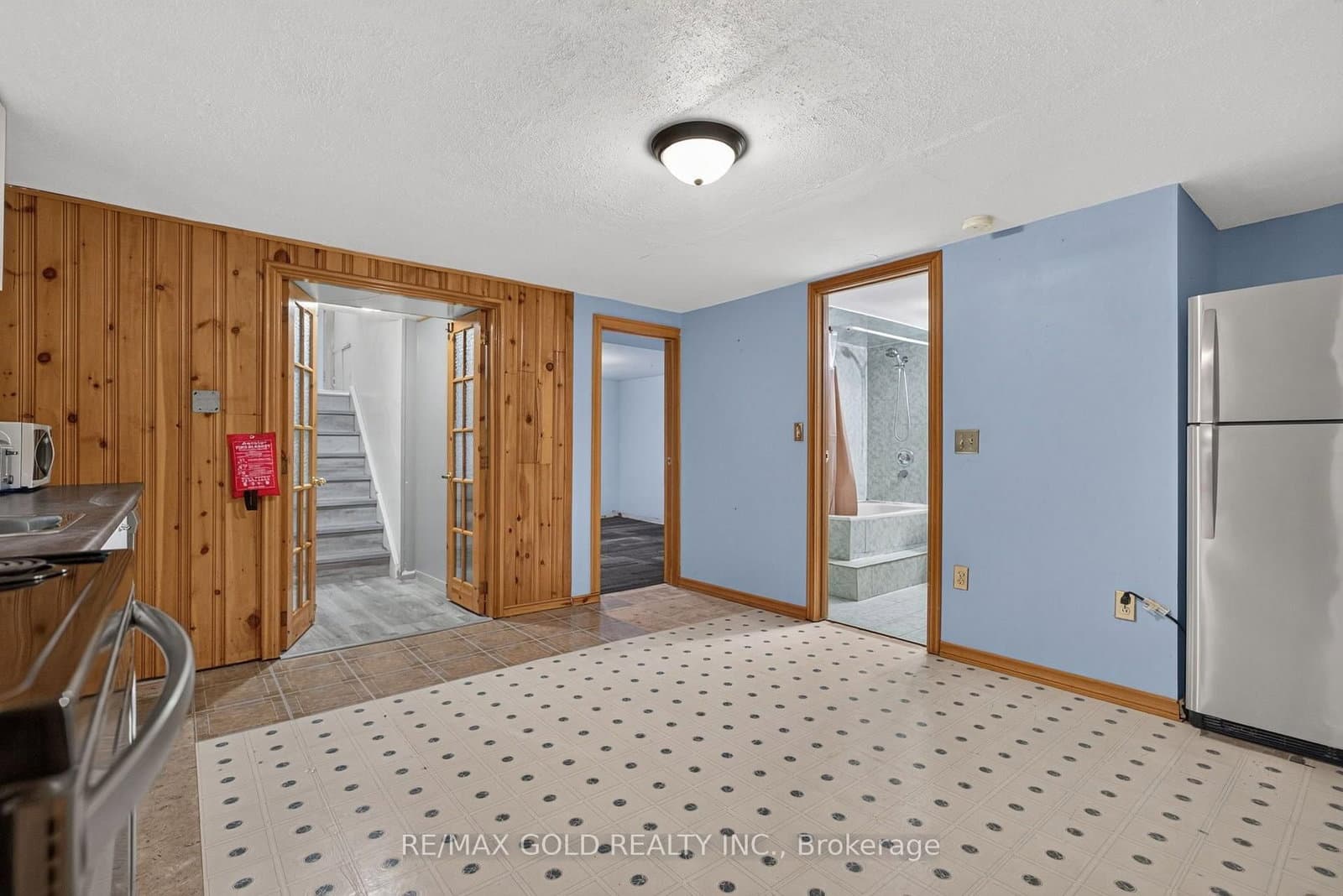 182 Mcmurchy Avenue S thumbnail 40