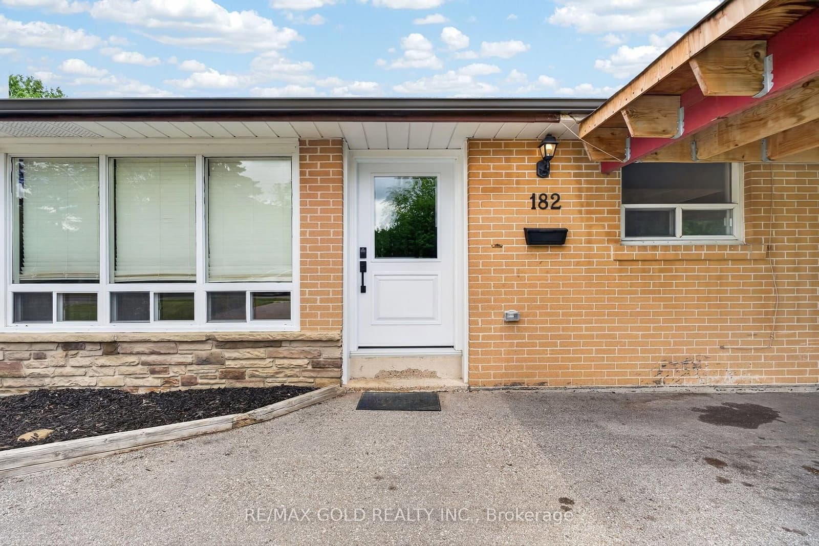 182 Mcmurchy Avenue S thumbnail 5