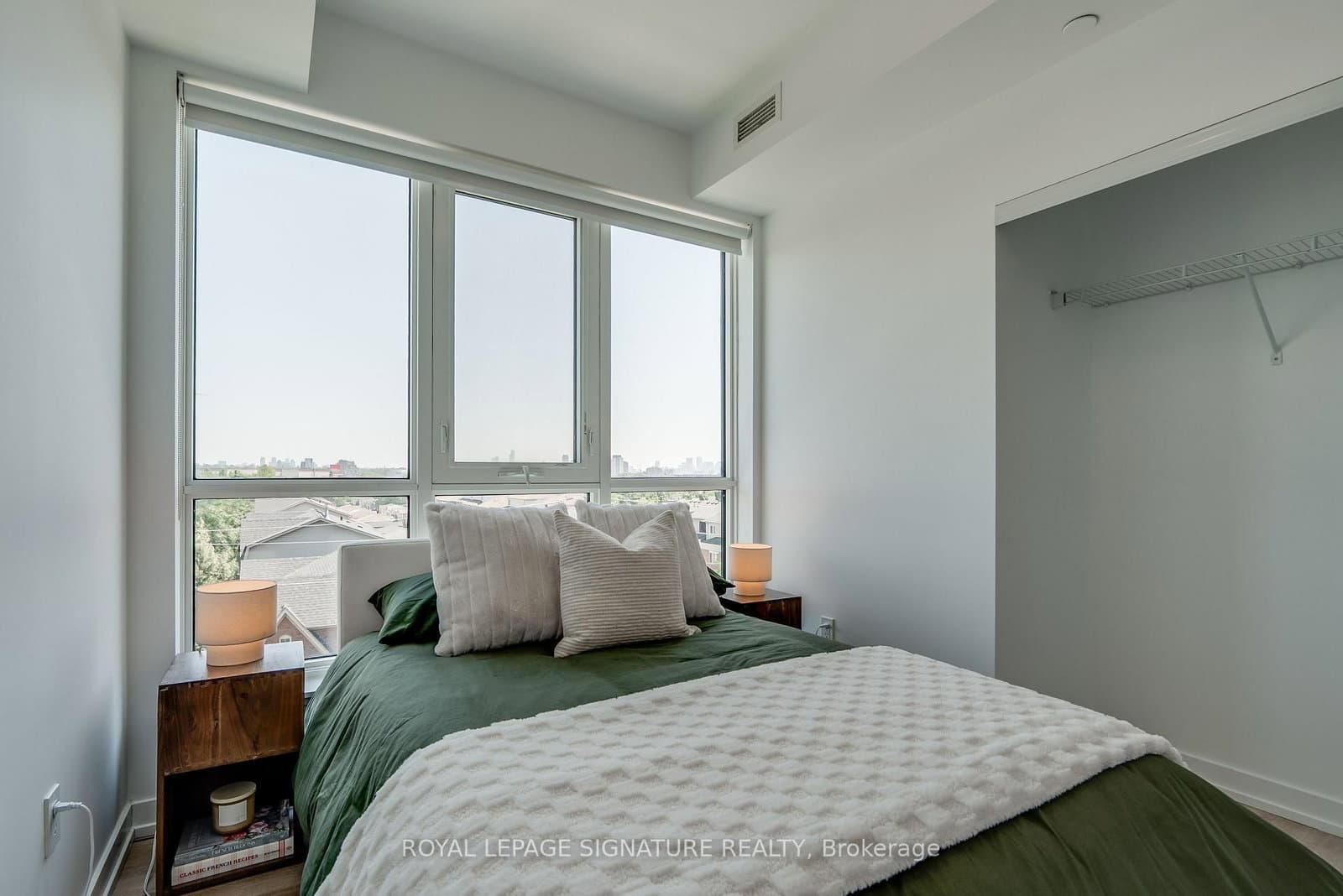 2300 St. Clair Avenue W, Unit 517 thumbnail 14