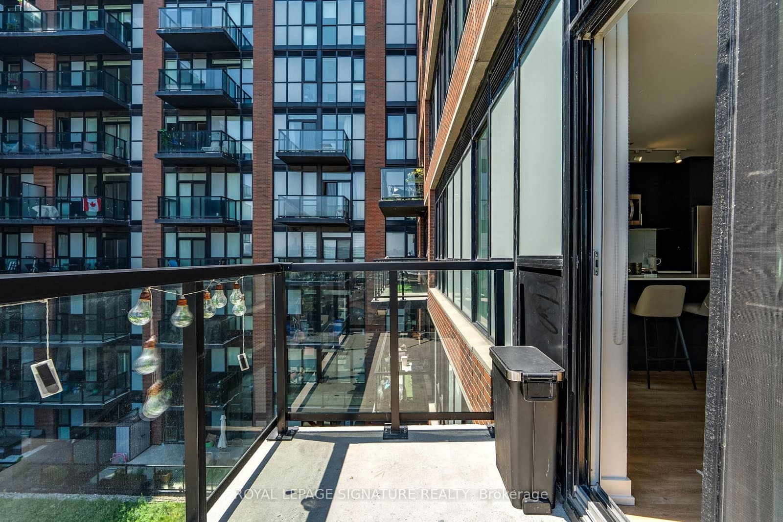 2300 St. Clair Avenue W, Unit 517 thumbnail 20