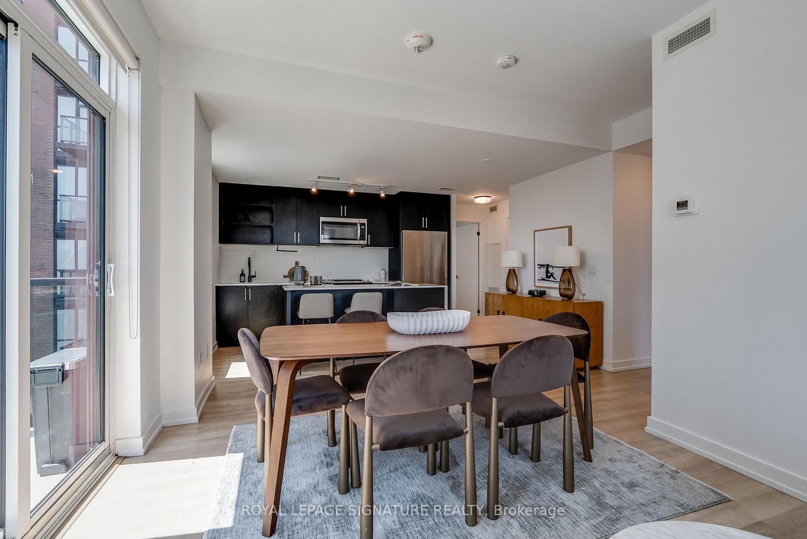 2300 St. Clair Avenue W, Unit 517 thumbnail 6