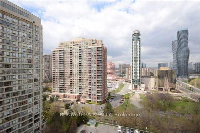 33 Elm Drive, Unit 1506 thumbnail 18