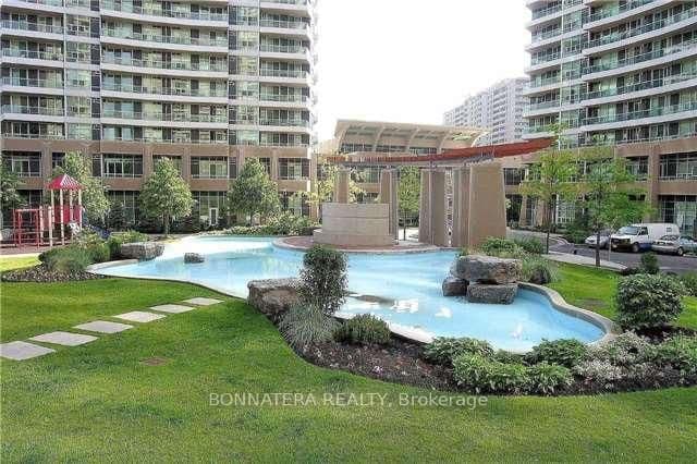33 Elm Drive, Unit 1506 thumbnail 25