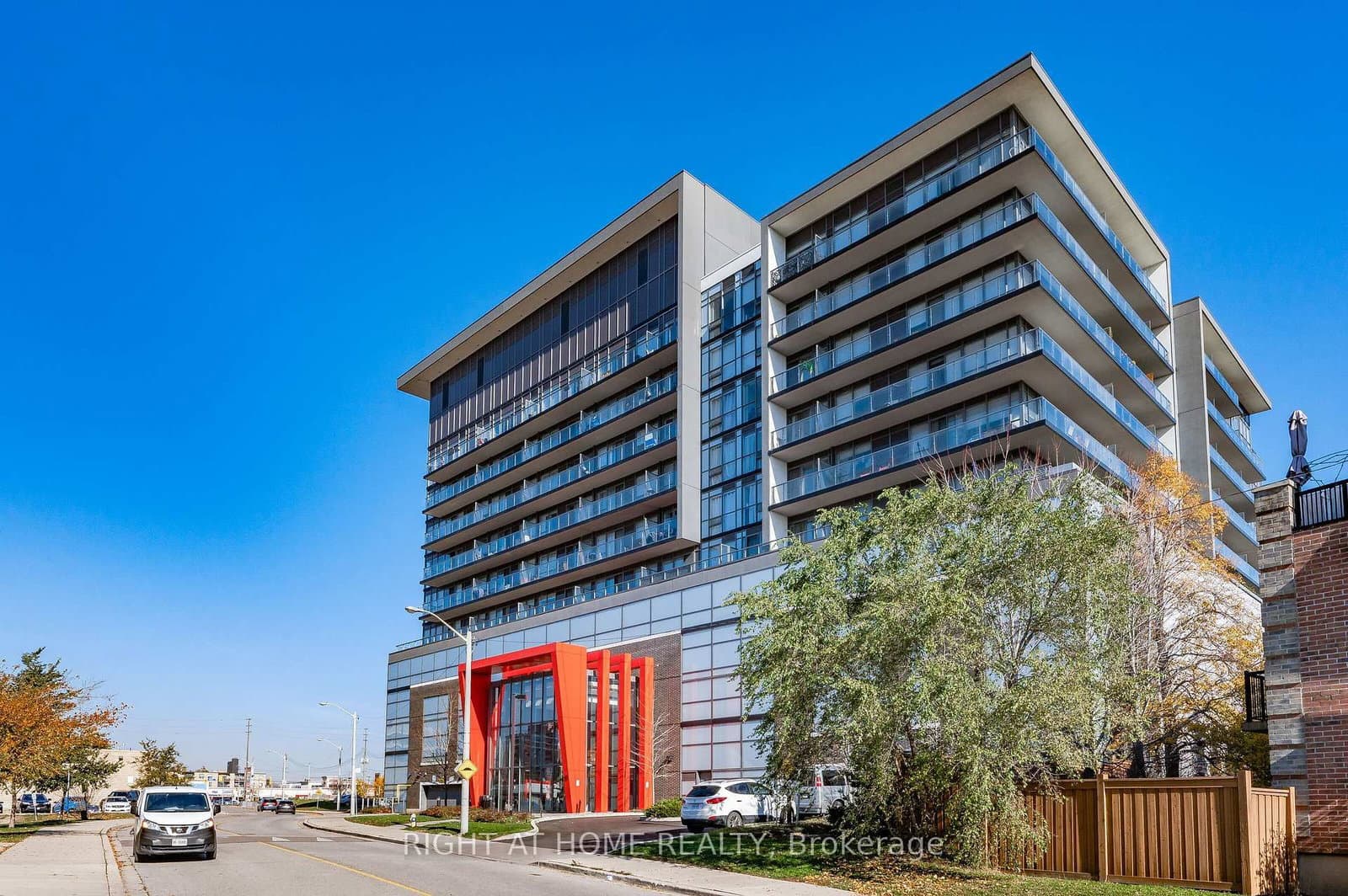 15 James Finlay Way, Unit 917 thumbnail 20
