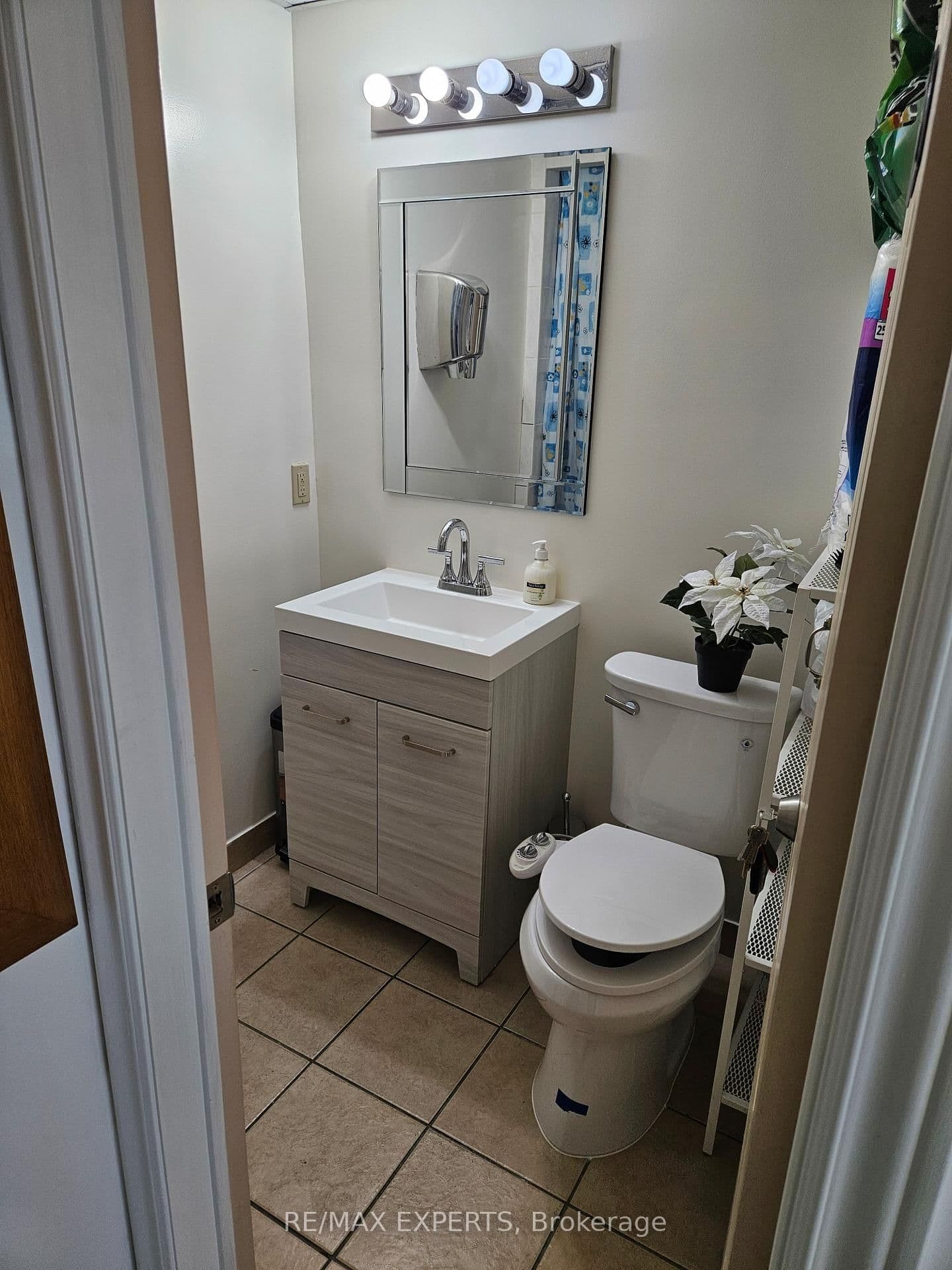 1270 Finch Avenue W, Unit 2 thumbnail 6