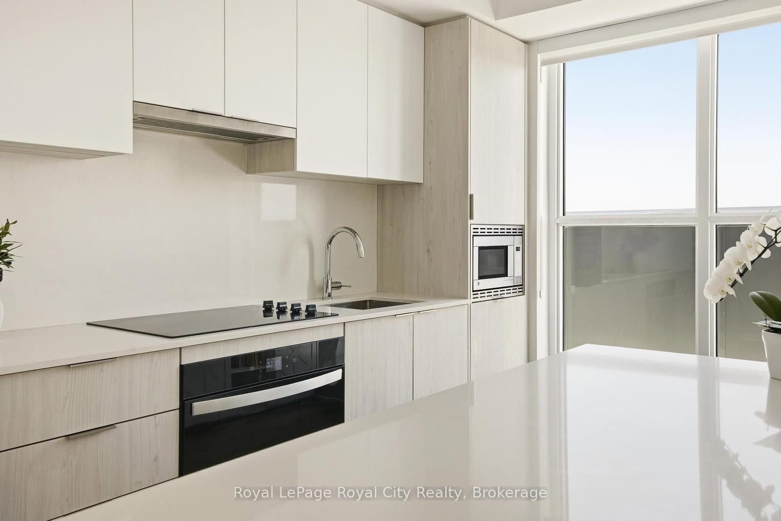 3071 Trafalgar Road, Unit 604 thumbnail 12