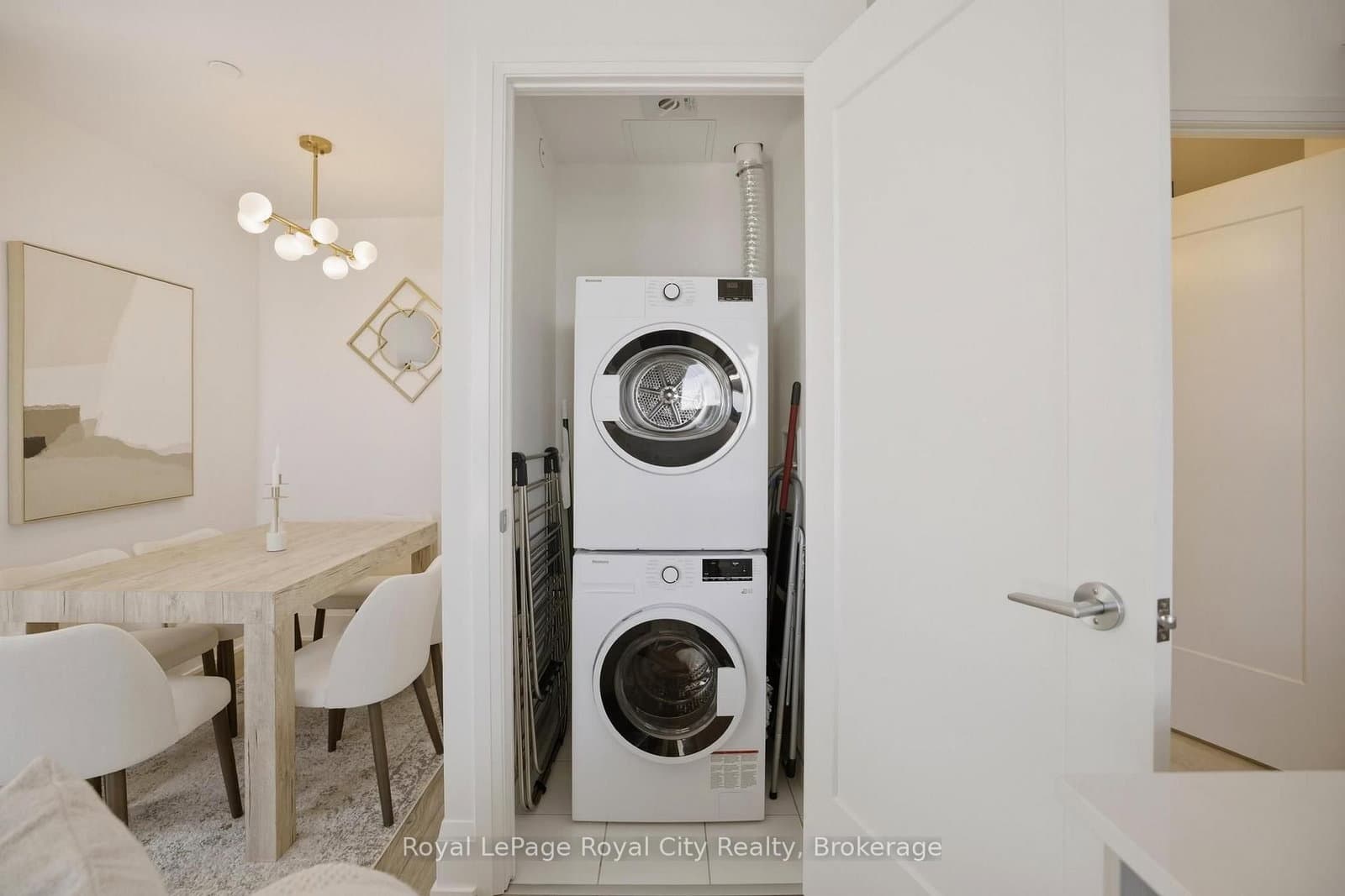 3071 Trafalgar Road, Unit 604 thumbnail 30