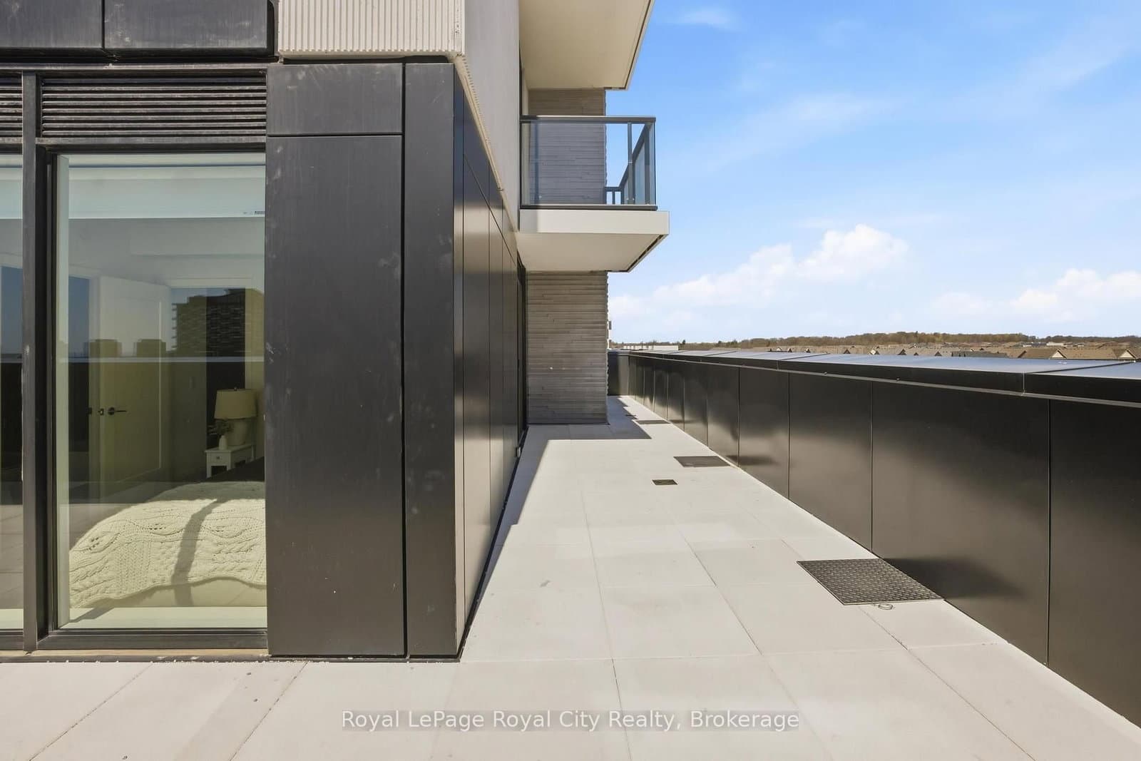 3071 Trafalgar Road, Unit 604 thumbnail 34