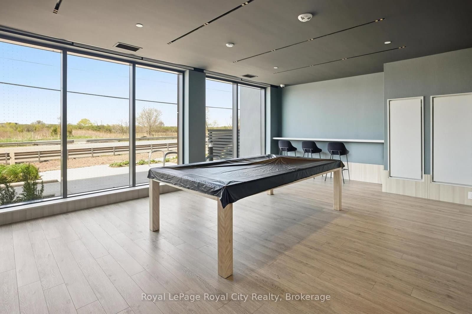 3071 Trafalgar Road, Unit 604 thumbnail 40