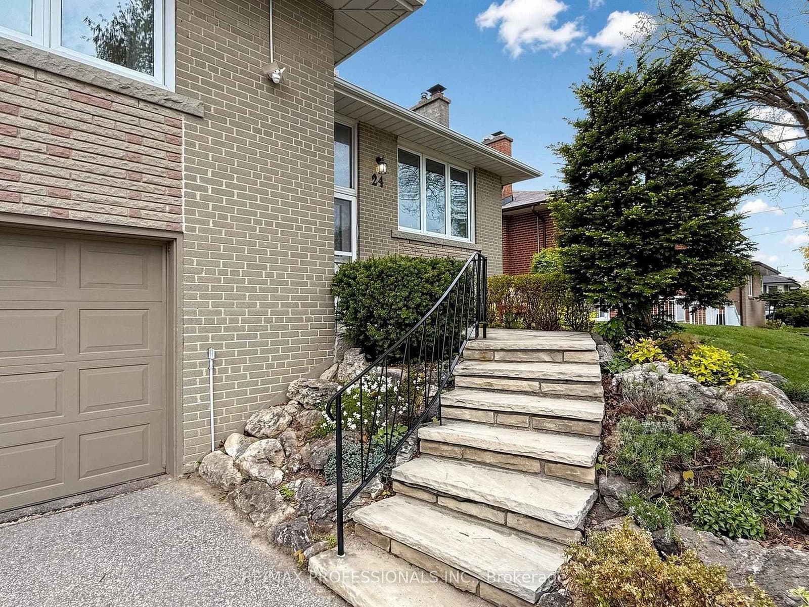 24 Breadner Drive thumbnail 2