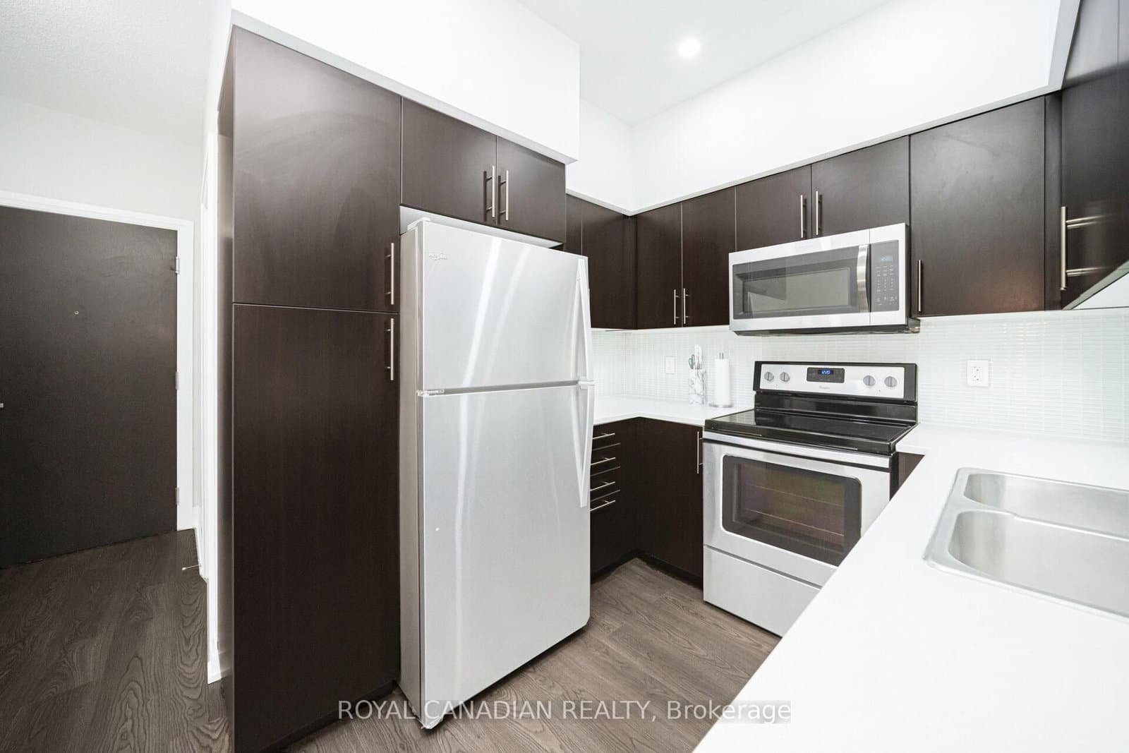 55 Speers Road, Unit 308 thumbnail 16
