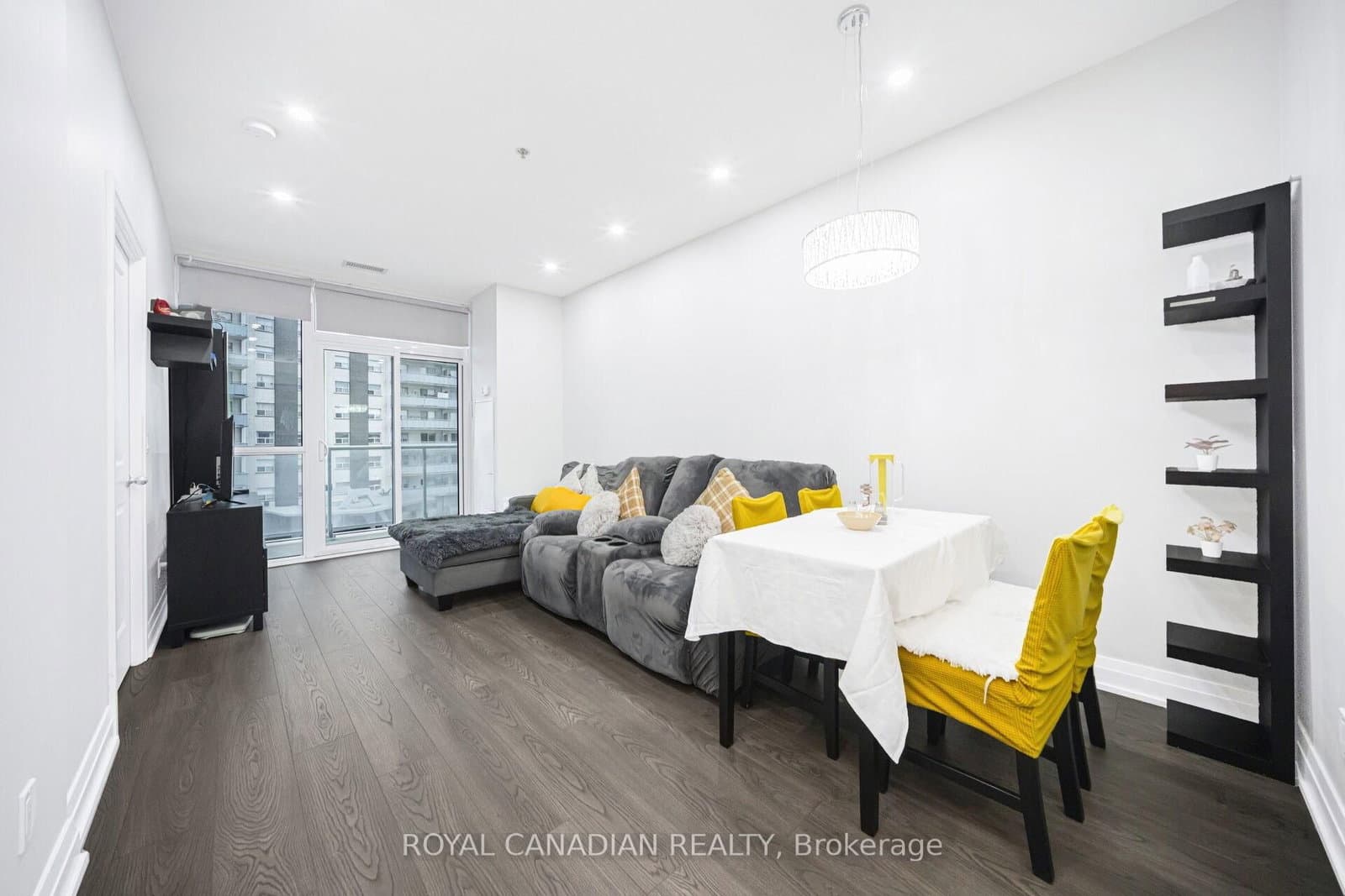 55 Speers Road, Unit 308 thumbnail 23