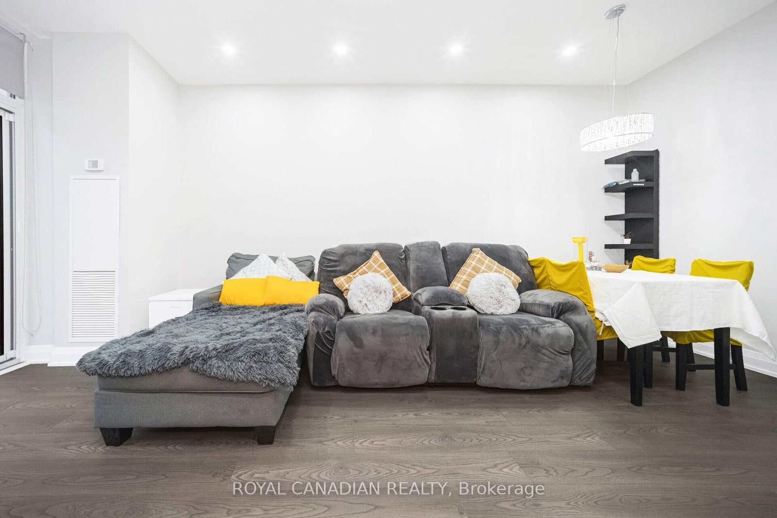 55 Speers Road, Unit 308 thumbnail 24