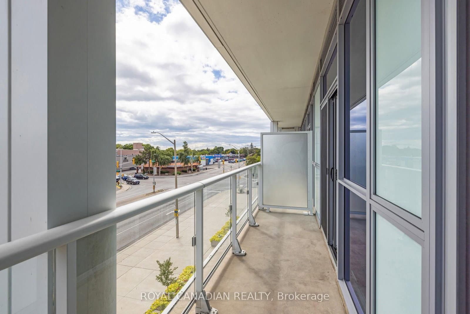 55 Speers Road, Unit 308 thumbnail 40