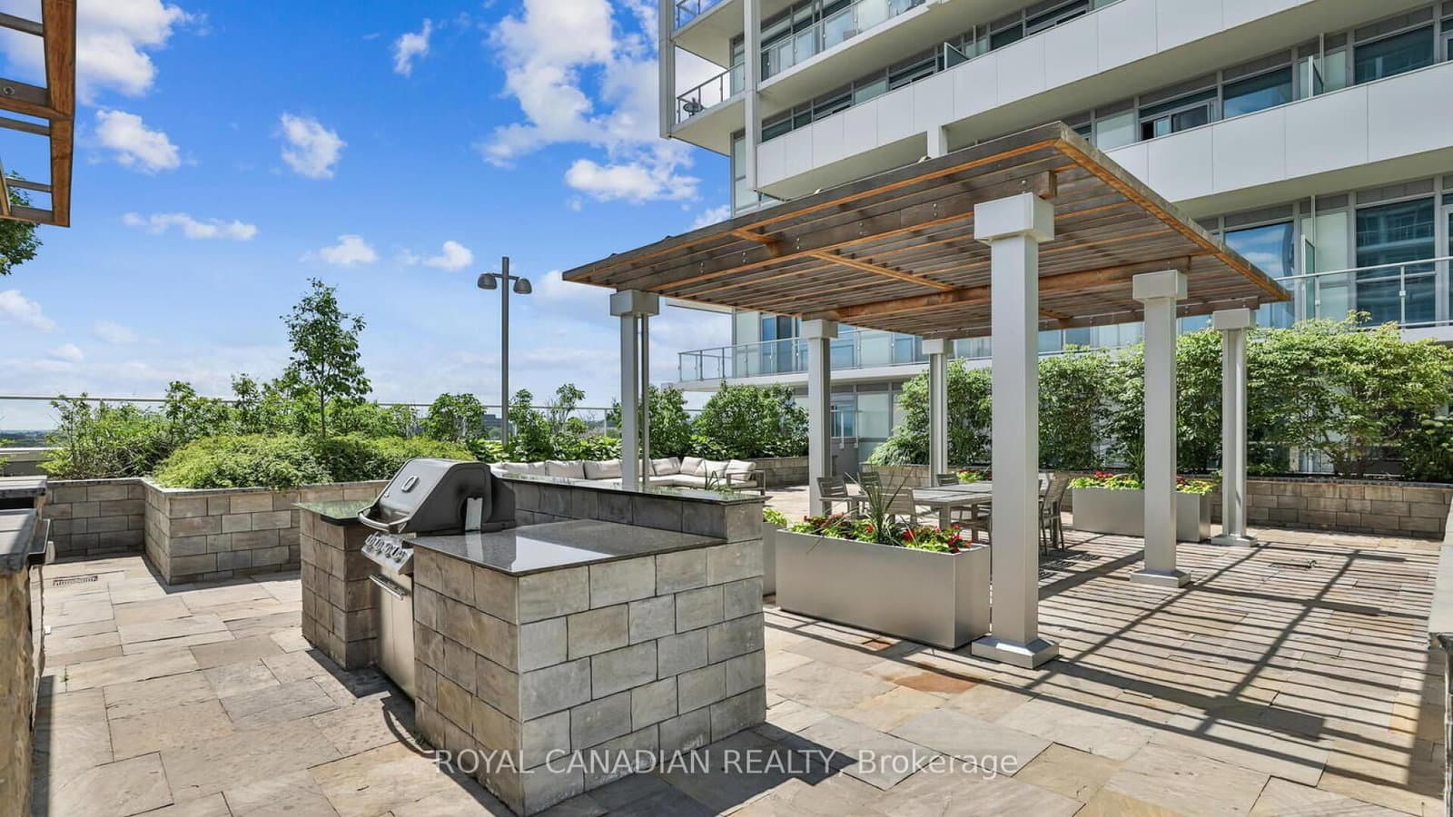 55 Speers Road, Unit 308 thumbnail 46