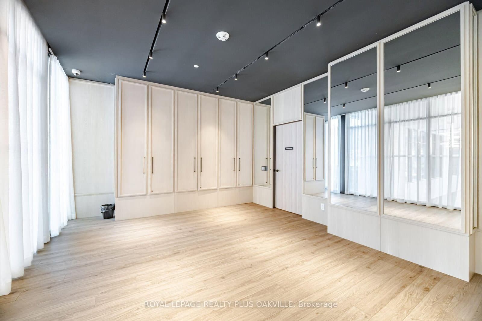 3079 Trafalgar Road, Unit 1509 thumbnail 30