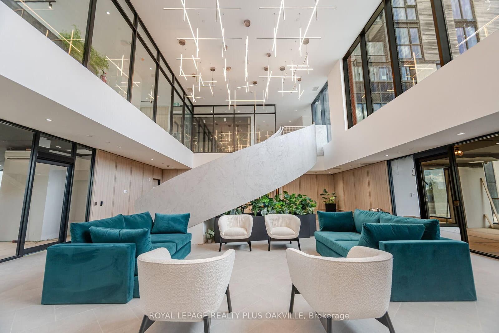 3079 Trafalgar Road, Unit 1509 thumbnail 4