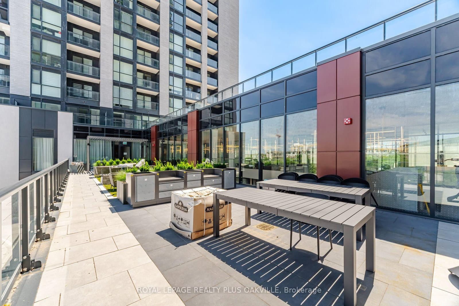 3079 Trafalgar Road, Unit 1509 thumbnail 43