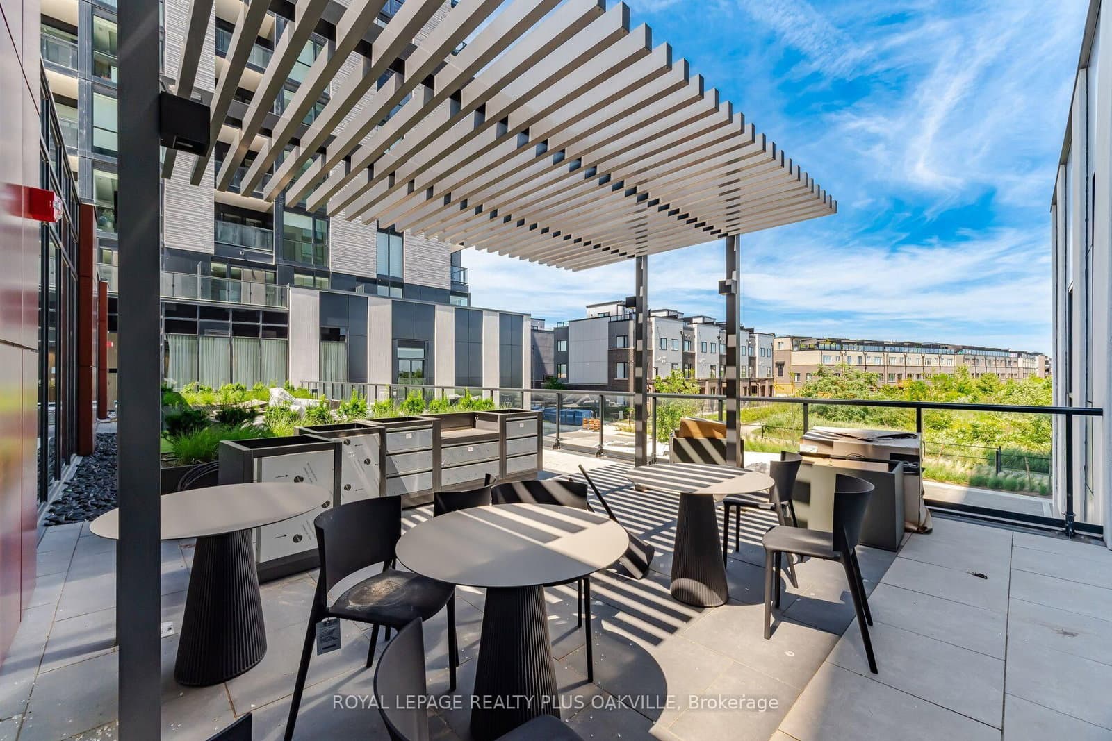 3079 Trafalgar Road, Unit 1509 thumbnail 44
