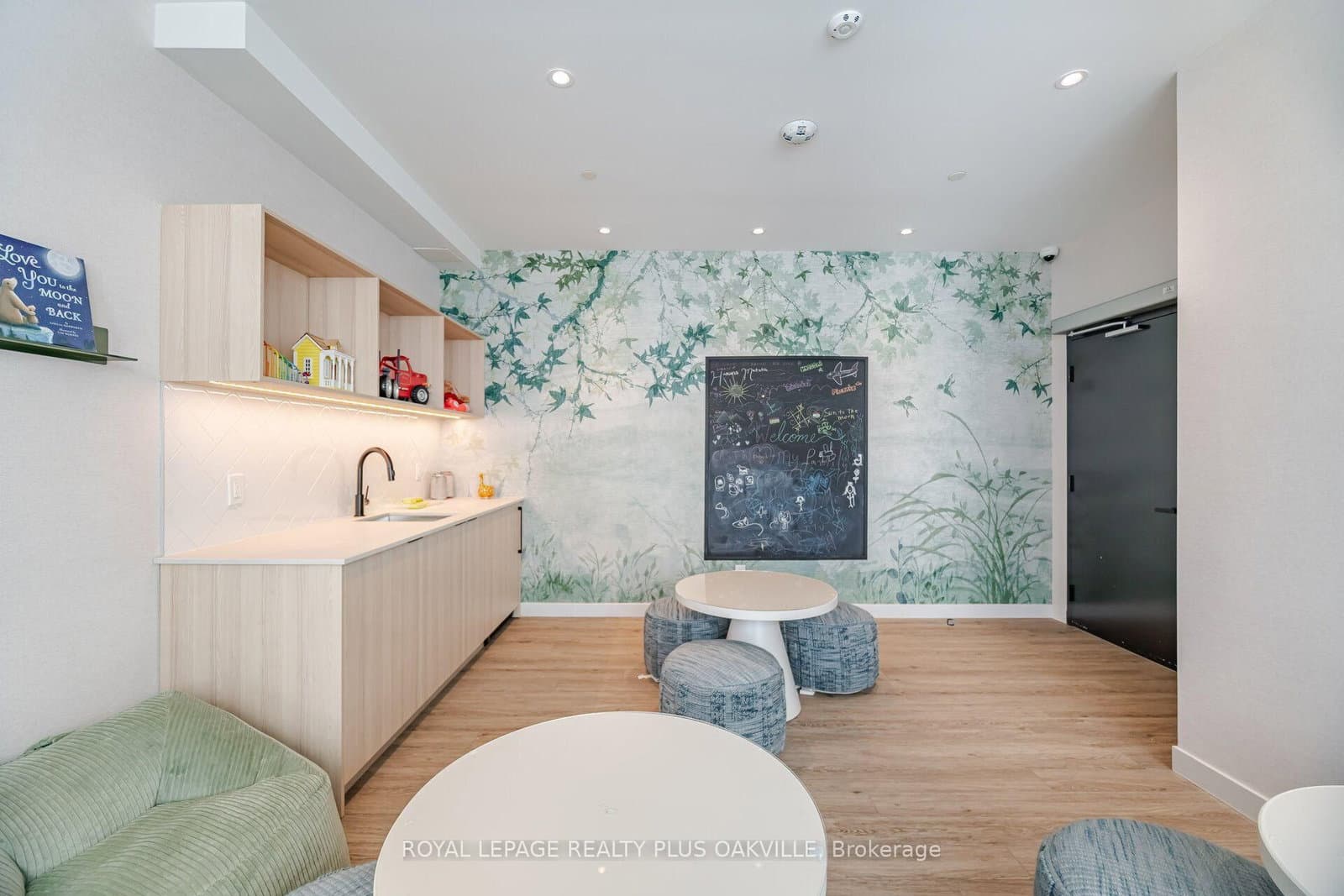 3079 Trafalgar Road, Unit 1509 thumbnail 46