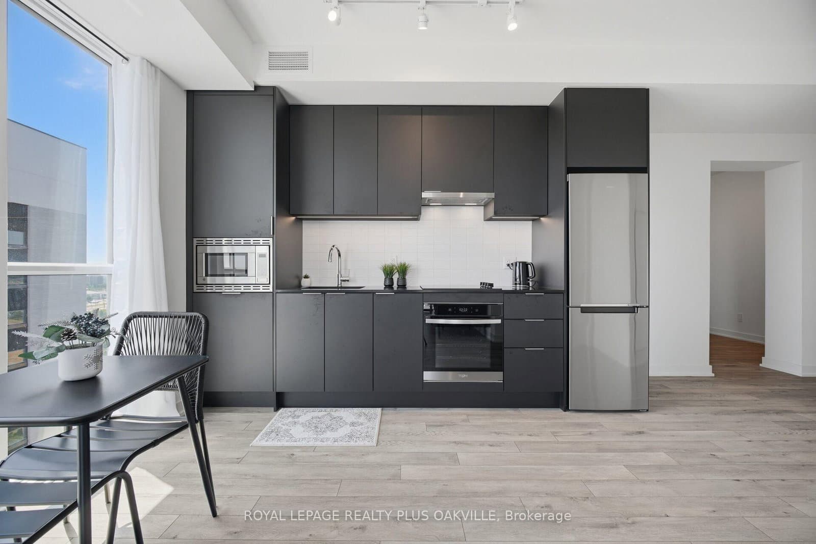 3079 Trafalgar Road, Unit 1509 thumbnail 9
