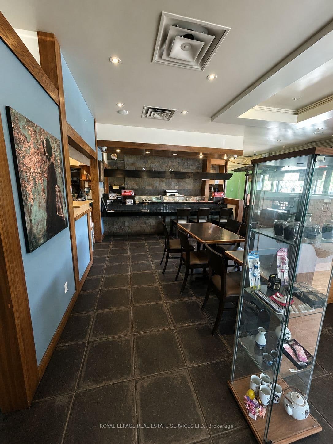 187 Cross Avenue, Unit 2 thumbnail 3