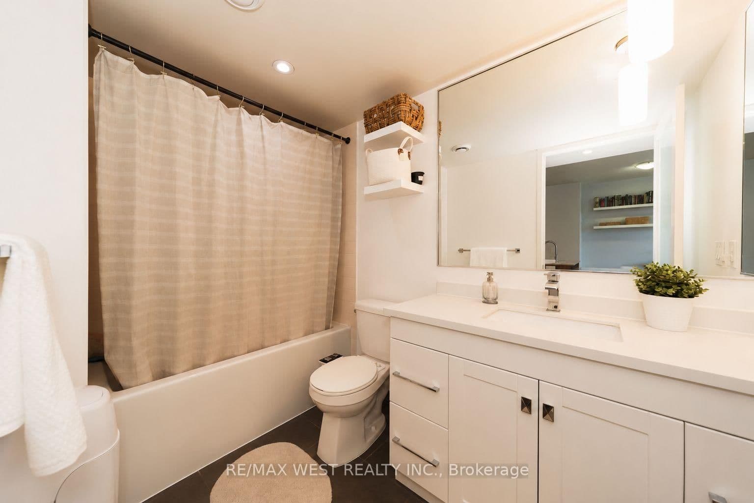 1 Valhalla Inn Road, Unit 1206 thumbnail 11