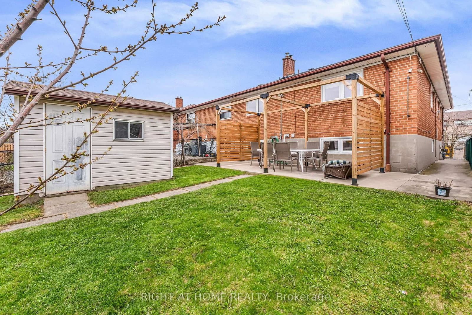 110 Victory Drive thumbnail 36