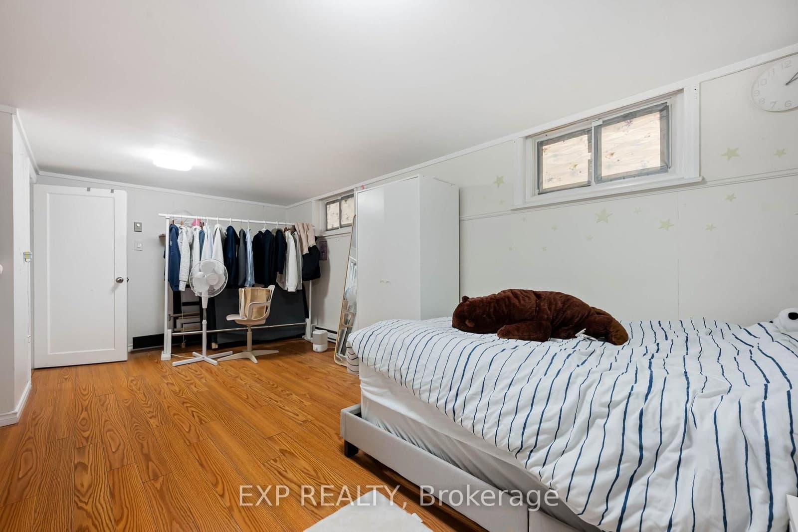 5 Fourth Avenue thumbnail 32