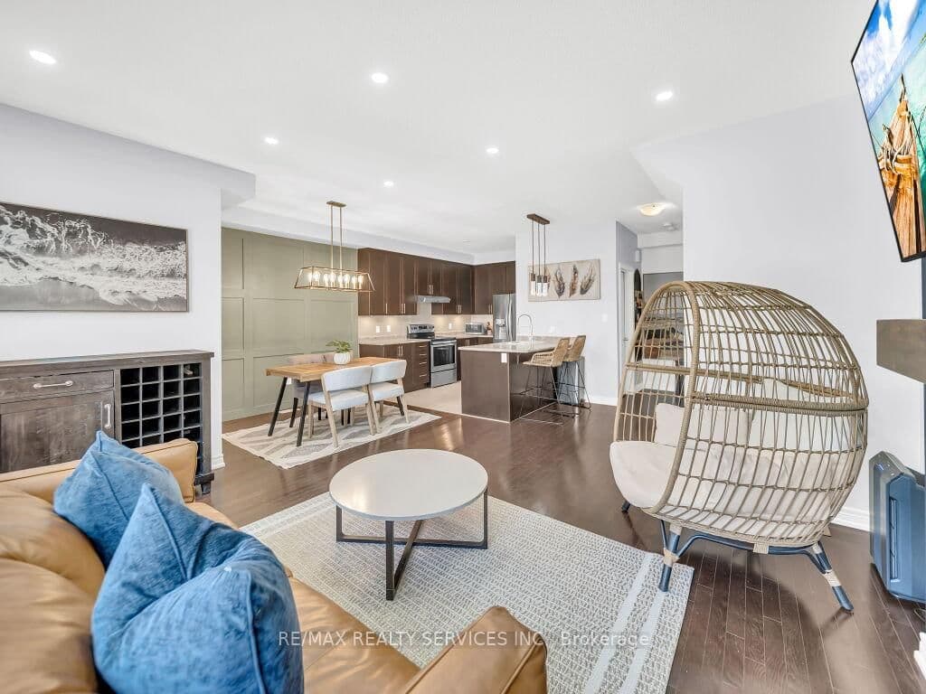 29 Haymarket Drive thumbnail 10