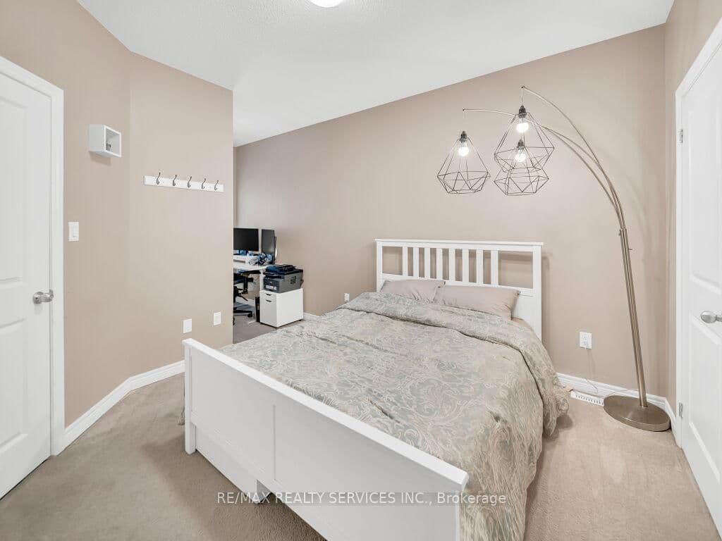 29 Haymarket Drive thumbnail 19