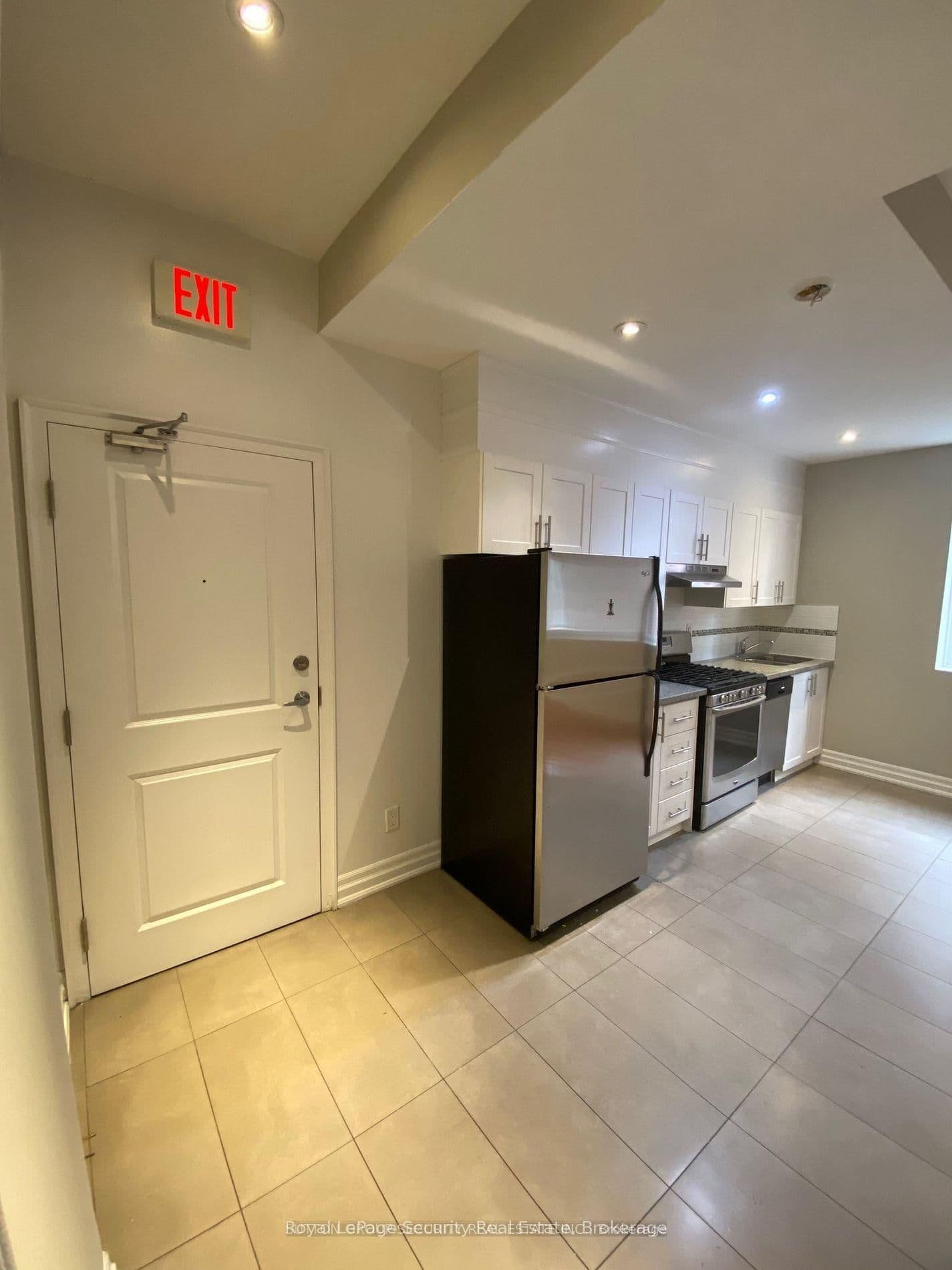 48 Station Road, Unit 2 thumbnail 4